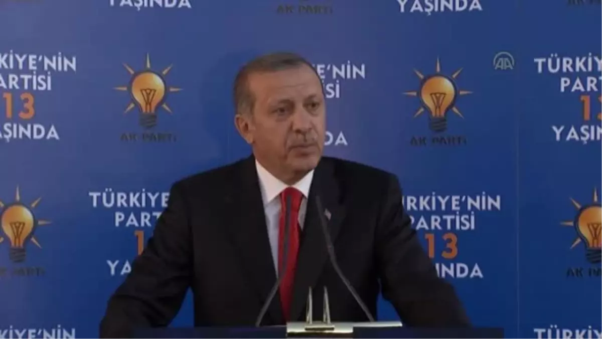 Erdoğan: \'\'Parlamentoda ayakkabılarla uğraşıyorlar. Bunların kalitesi bu" -