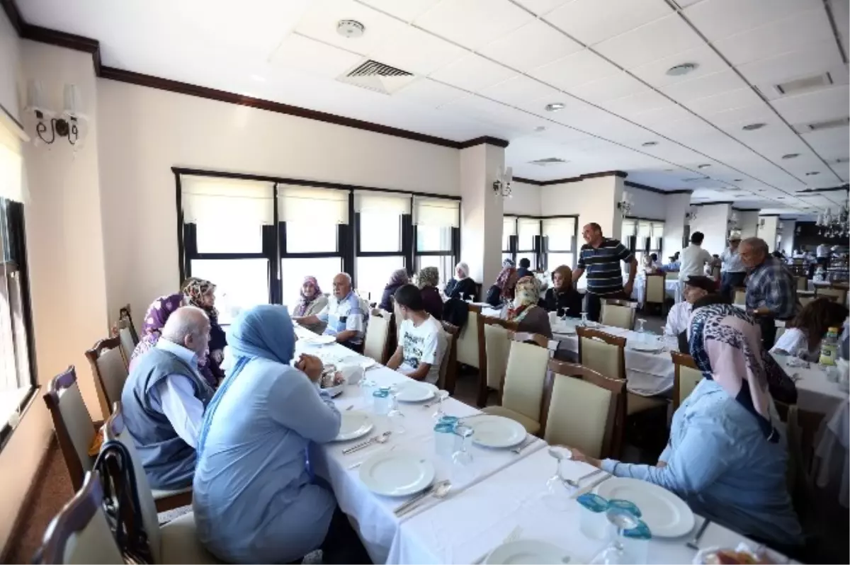 Esenler Belediyesinden Yaşlılara Kültür Gezisi