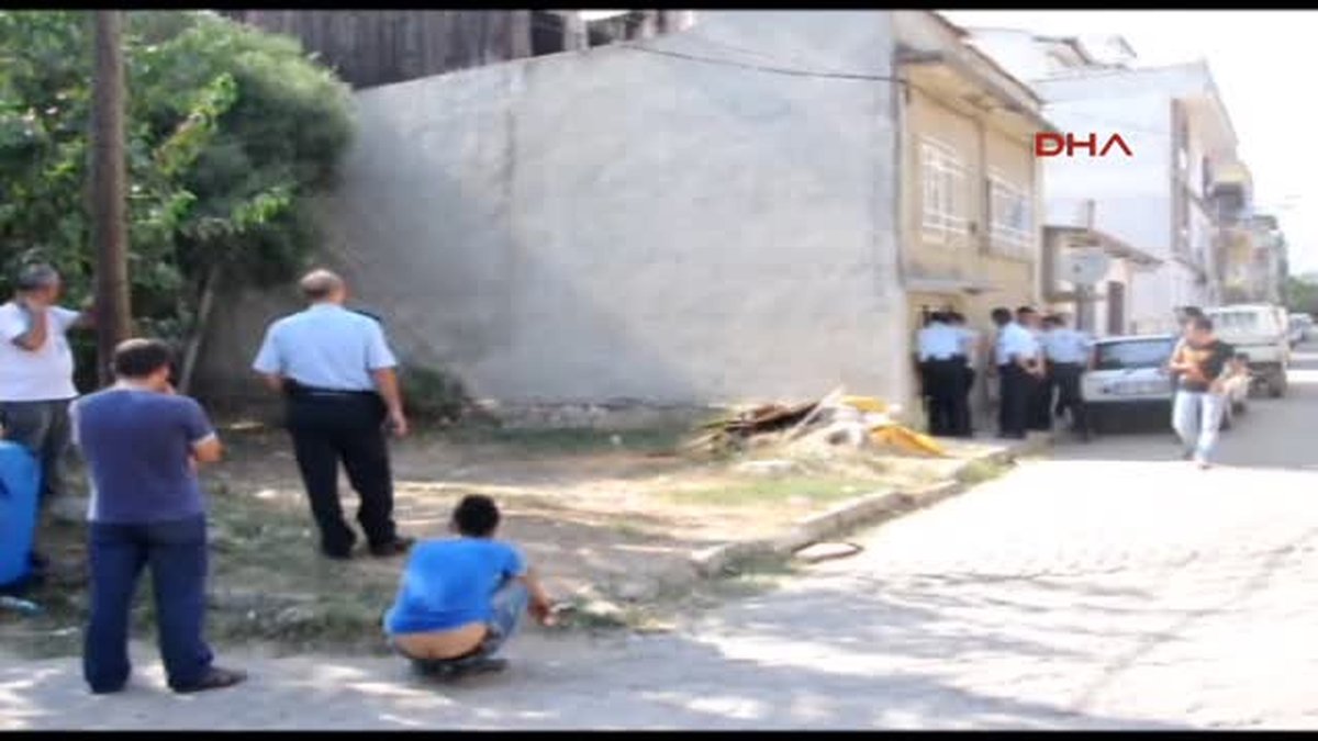 Evden Çıkarılınca Cinnet Getirdi