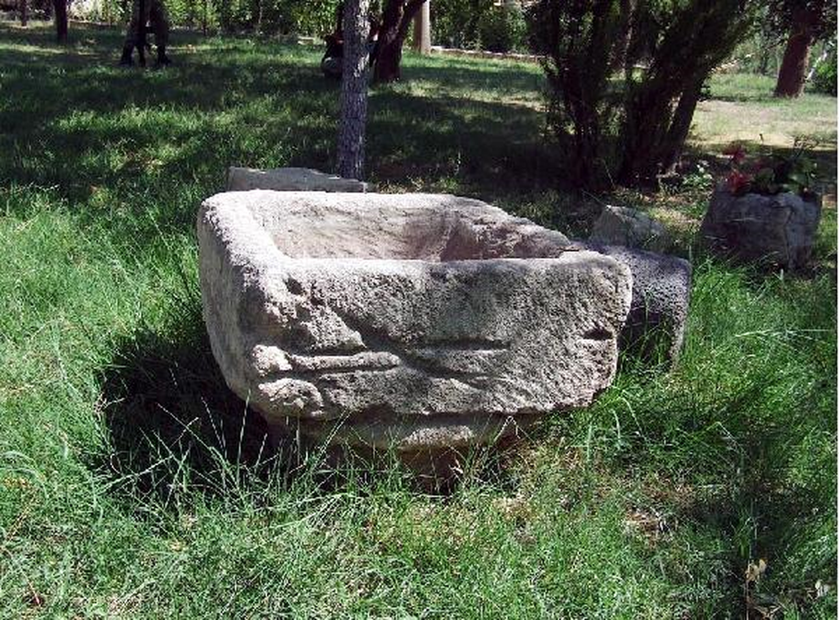 Evinde Roma Dönemi Tarihi Eserleri Bulundu