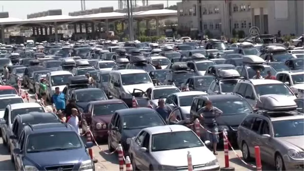 Kapıkule\'de "gurbetçi" yoğunluğu -