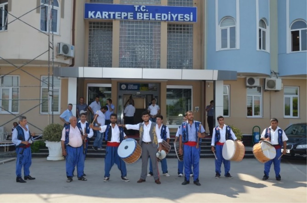 Kartepe\'den Güreşlere Davullu Davet