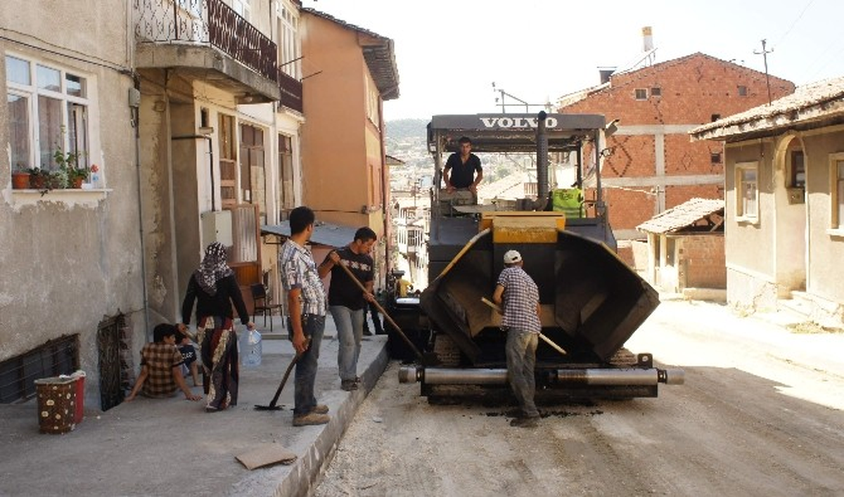 Kastamonu Belediyesinin Asfaltlama Çalışmaları Sürüyor
