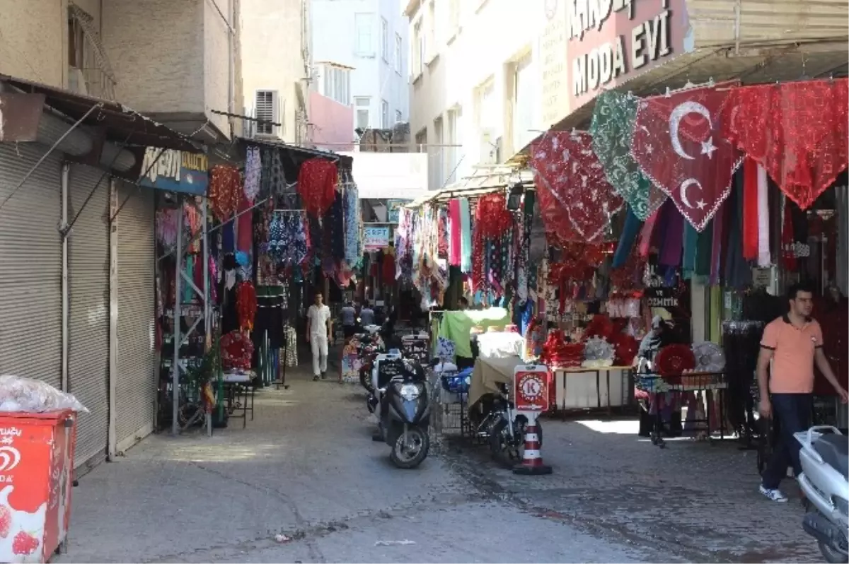 Kilis\'te Sıcaklar Bunaltıyor