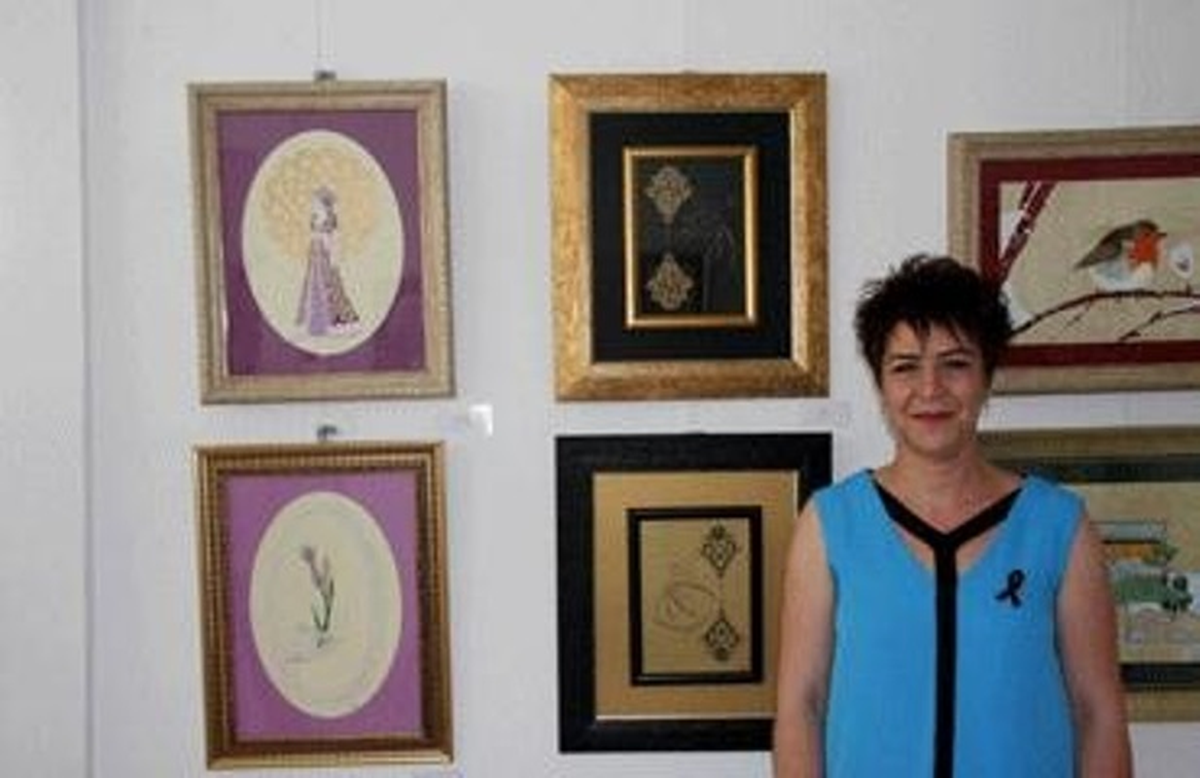 Kuş Tüyleri ve Yapraklara Rengarenk Dokunuşlar