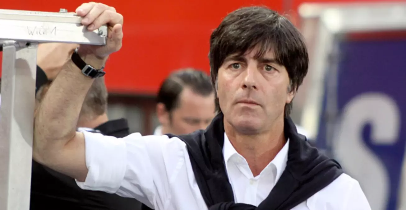 Löw, İsmail Kartal\'a Yardımcı Antrenör Önerecek