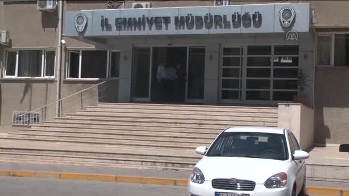Öldürdüğü kadının cesediyle aynı evde kaldığı iddiası -
