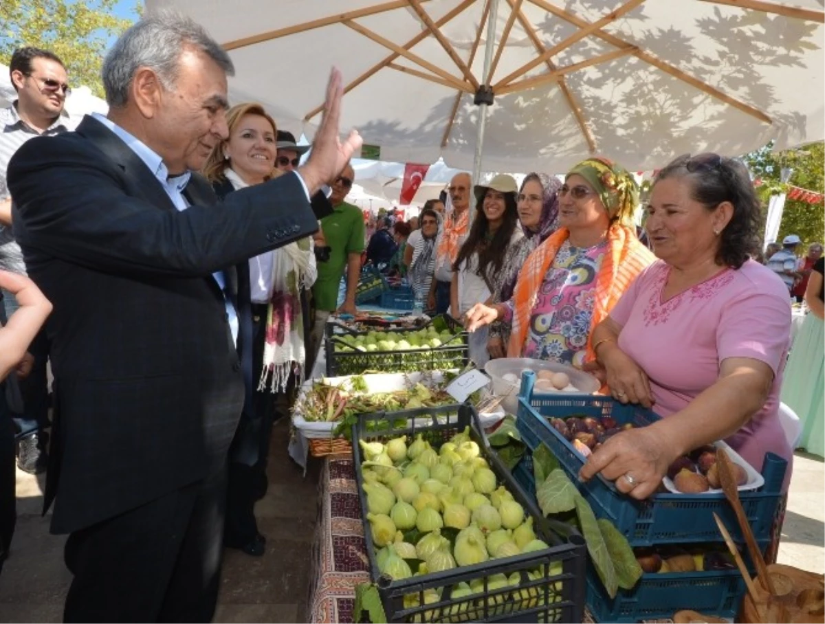 Urla\'da Geleneksel Bağbozumu Şenlikleri Başladı