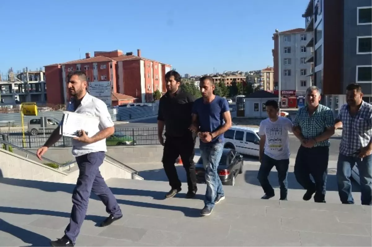 Yanlışlıkla Ateşledikleri Silah, Silah Ticaretini Ortaya Çıkardı