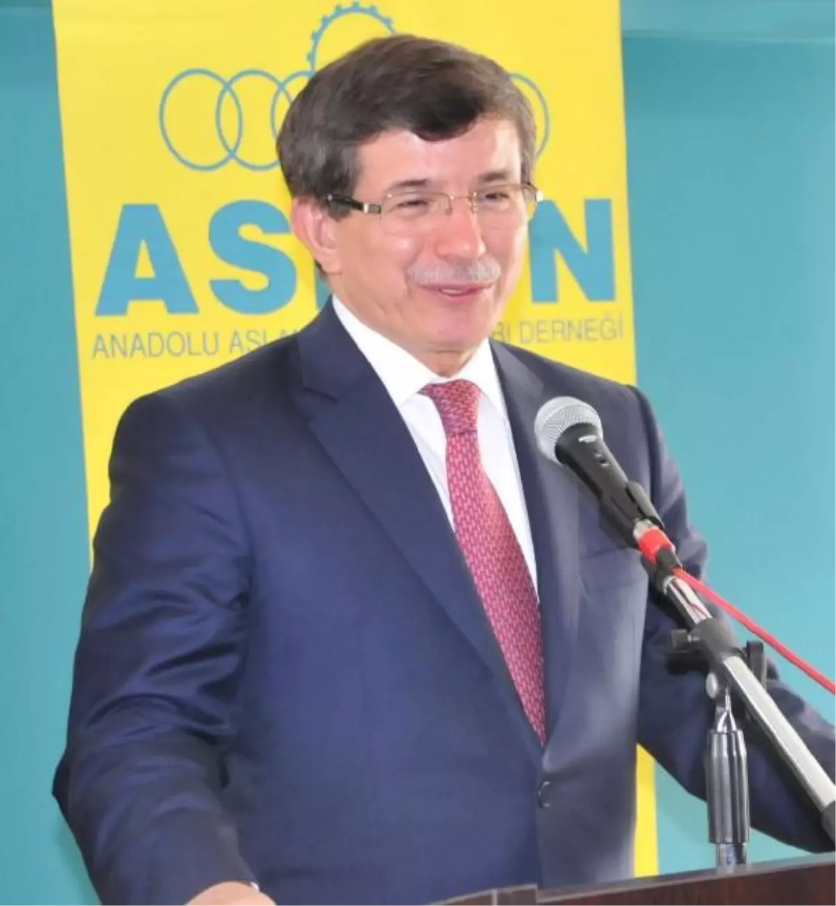 Dışişleri Bakanı Davutoğlu Kars\'ta