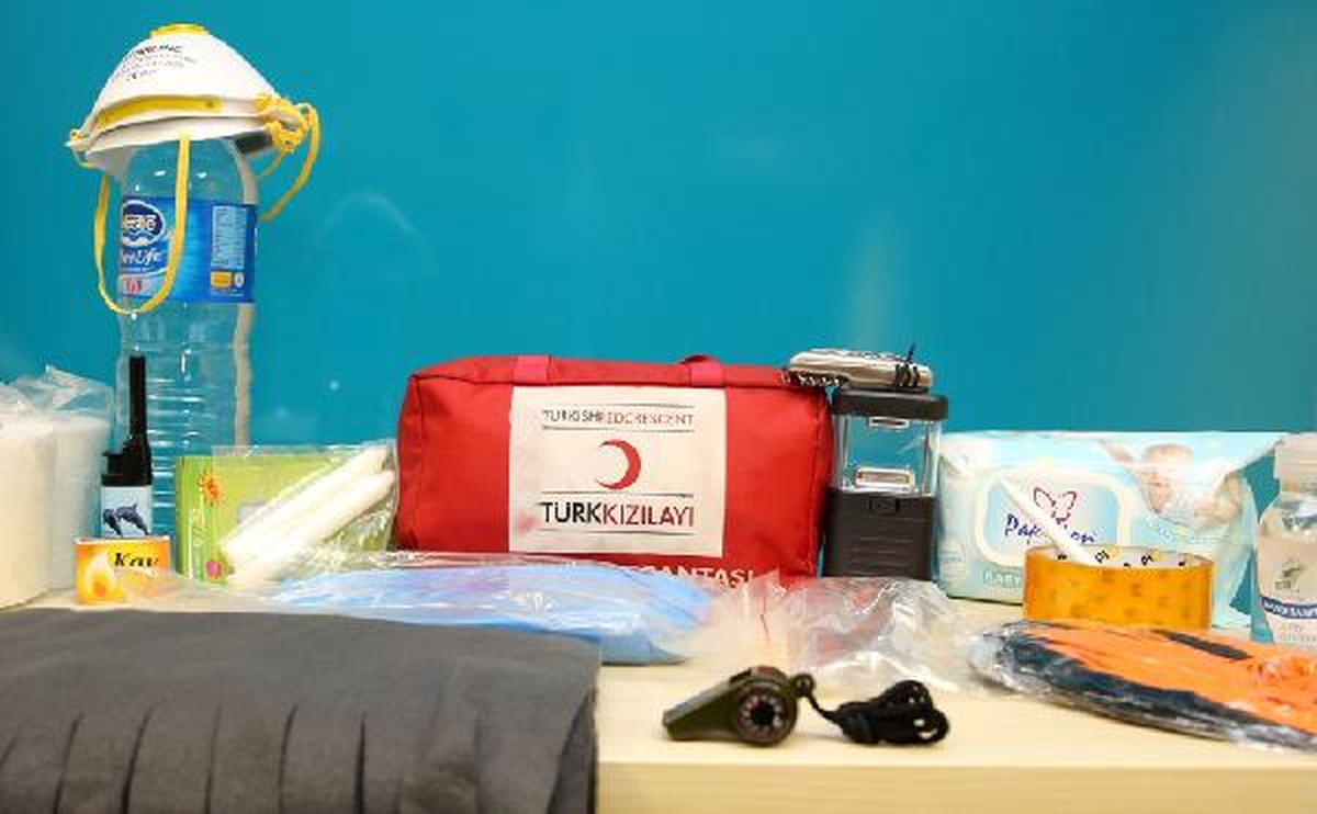 Bursa\'da 10 Bin Deprem Çantası Dağıtılacak