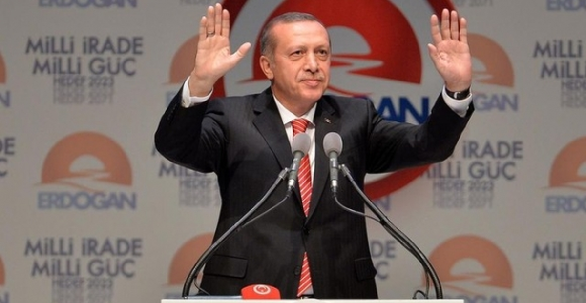 Cumhur\'un \'Reis\'liğine Giden Yol Belgesilci\'de