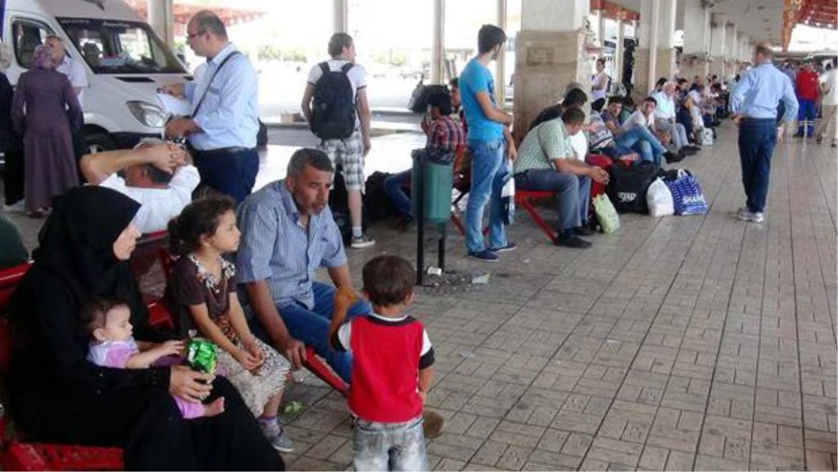 Kampı İstemeyen Suriyeliler Gaziantep\'ten Ayrılıyor