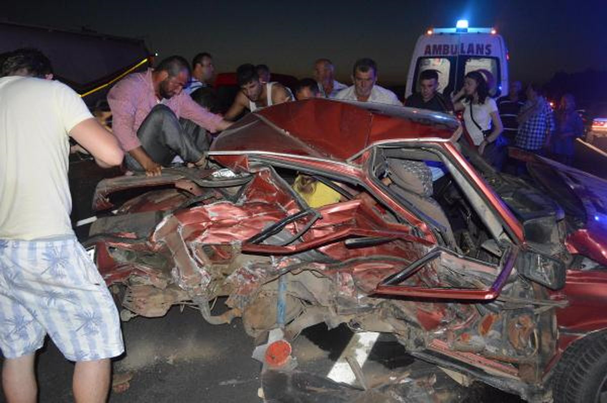 Karnındaki İkiz Bebekleriyle Birlikte Öldü