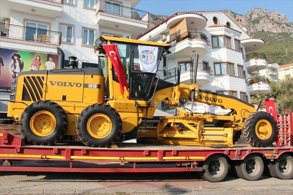 Kaş Belediyesi\'nden Yollar İçin Büyük Yatırım