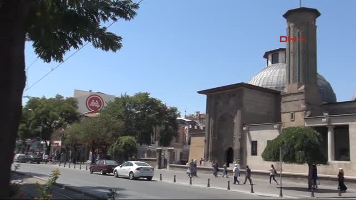Konyalılar Davutoğlu\'nun Başbakan Olmasını Bekliyor