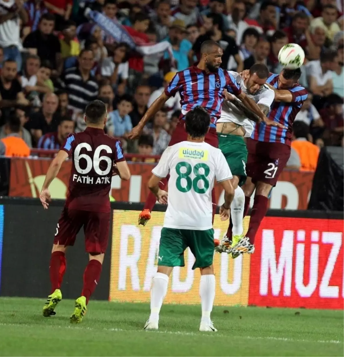 Trabzonspor Yeni Sezon Açılışında Bursaspor ile Hazırlık Maçı Yaptı