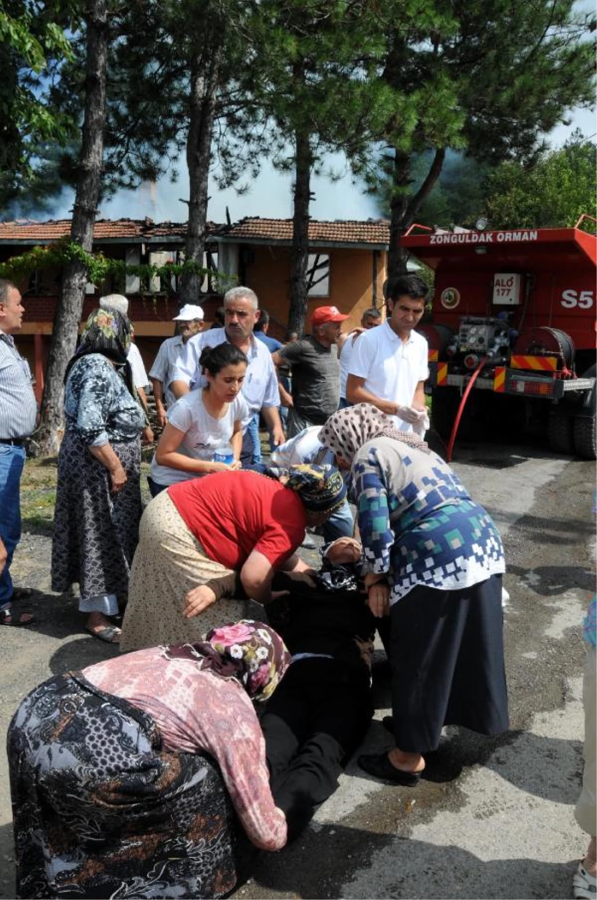 Zonguldak\'ta Evde Çıkan Yangında, Anne ve Kızı Öldü