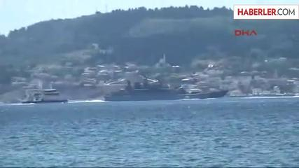Rus Savaş Gemisi, Çanakkale Boğazından Geçti