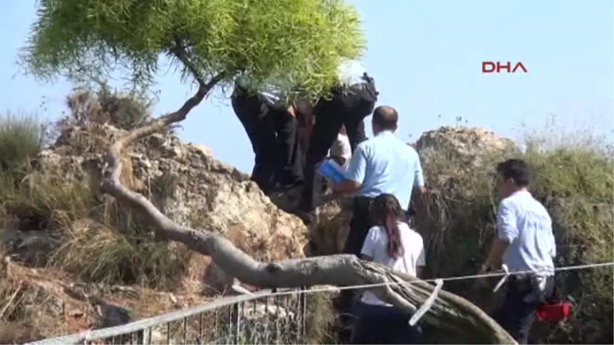 İntihar Etmek İçin Falezlere Çıkan Genç, Sıcaktan Bayıldı