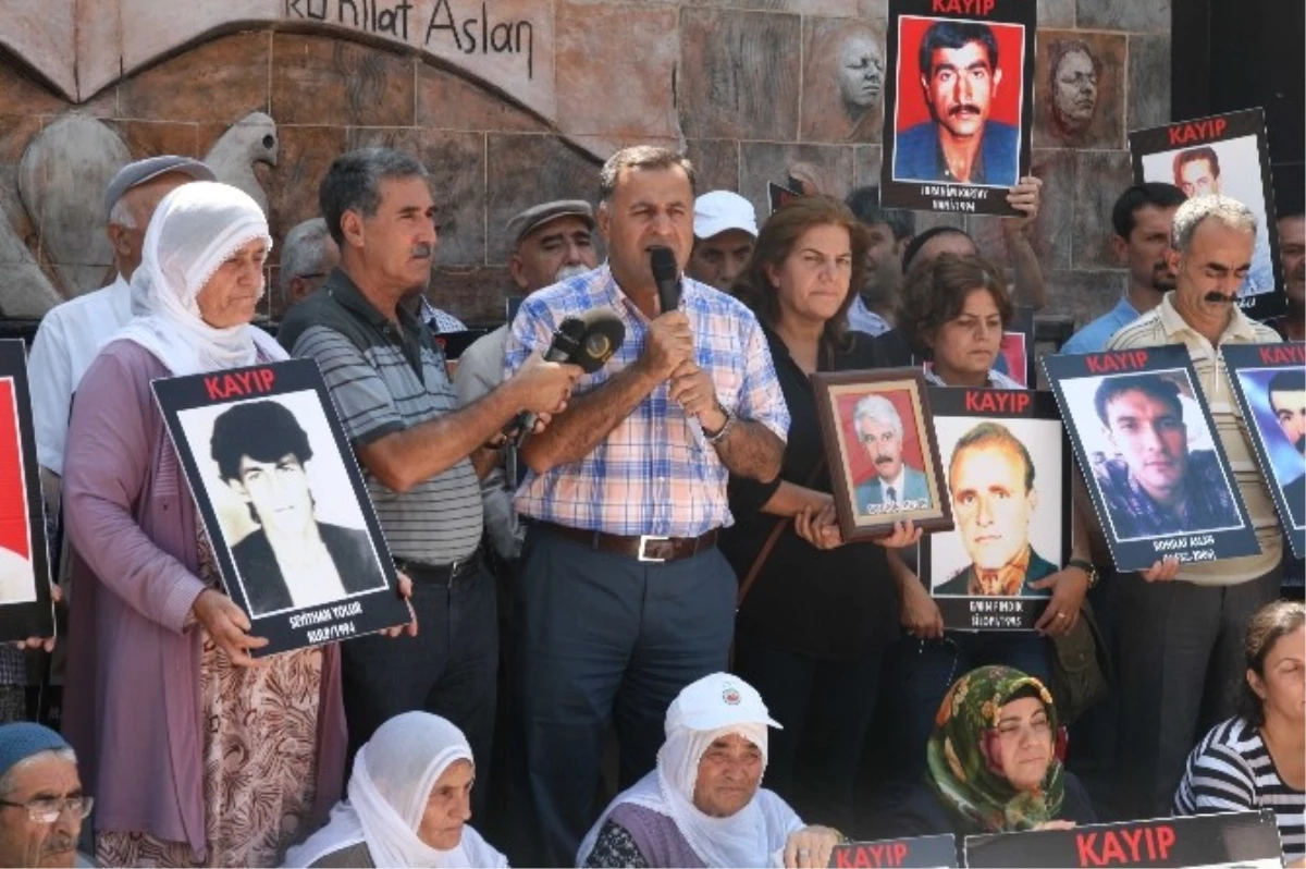 Diyarbakır\'da Kayıp Yakınlarının Eylemi 288. Haftada