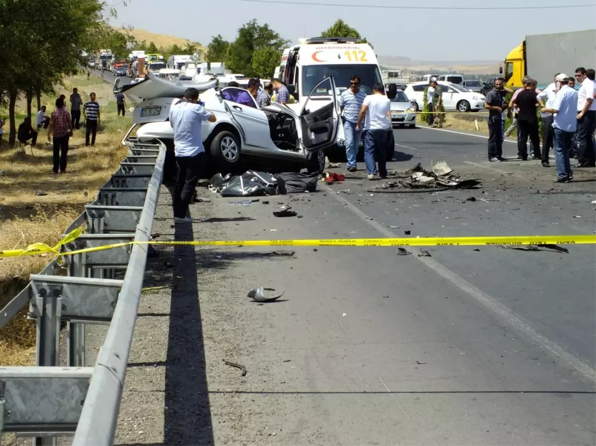 Diyarbakır\'da Kaza: 3 Polis Şehit Oldu