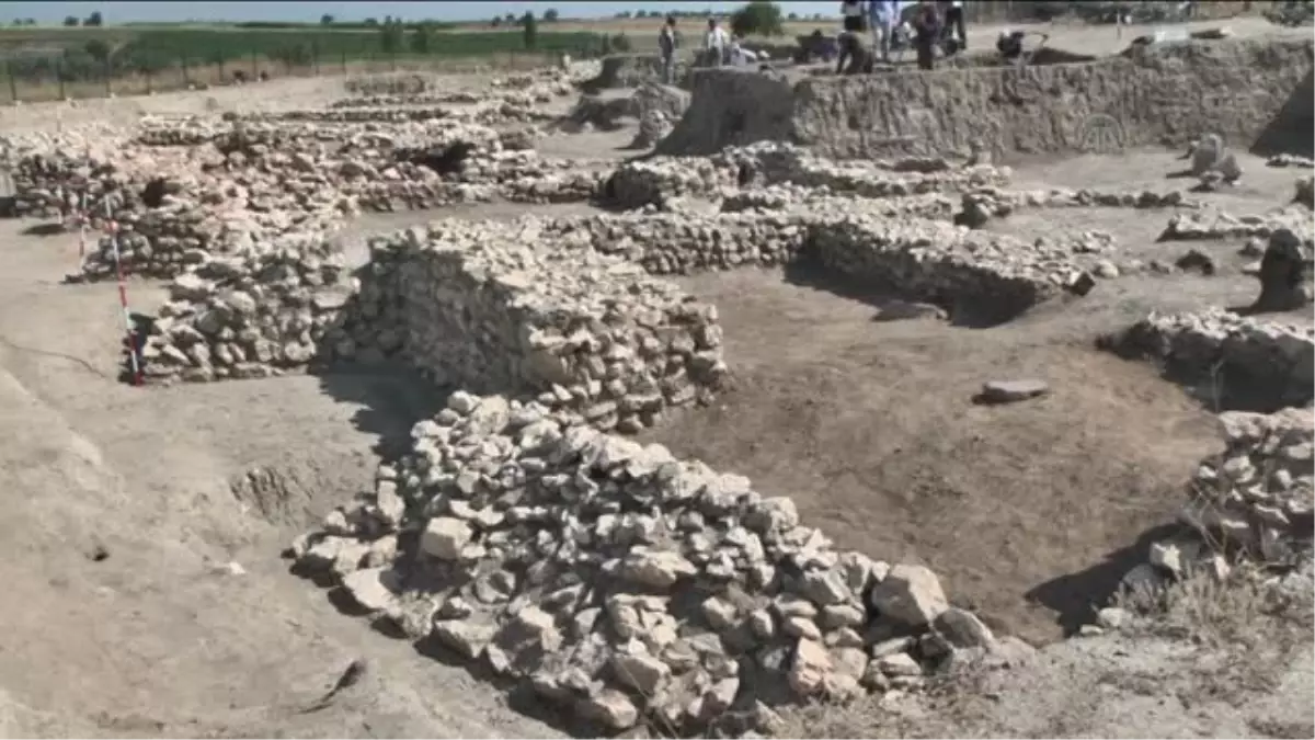 Büyük Höyük\'ün Savunma Sistemi Ortaya Çıkıyor