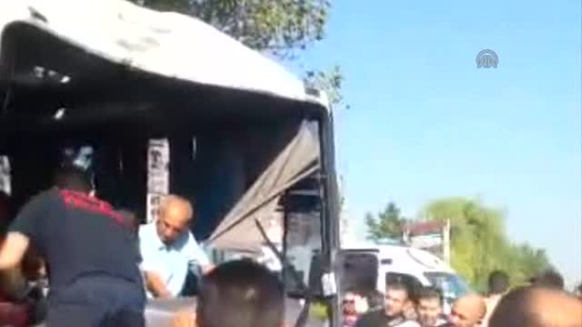 Kayseri\'de Kırmızı Işıkta Kaza: 1 Ölü, 7 Yaralı