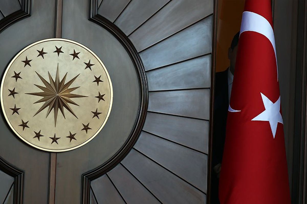 The Economıst: Cumhurbaşkanlığı Makamı Sembolik Kalsın