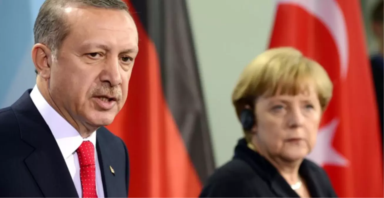 Alman Muhalefeti Merkel Hükümetine Dinleme İddialarını Sordu