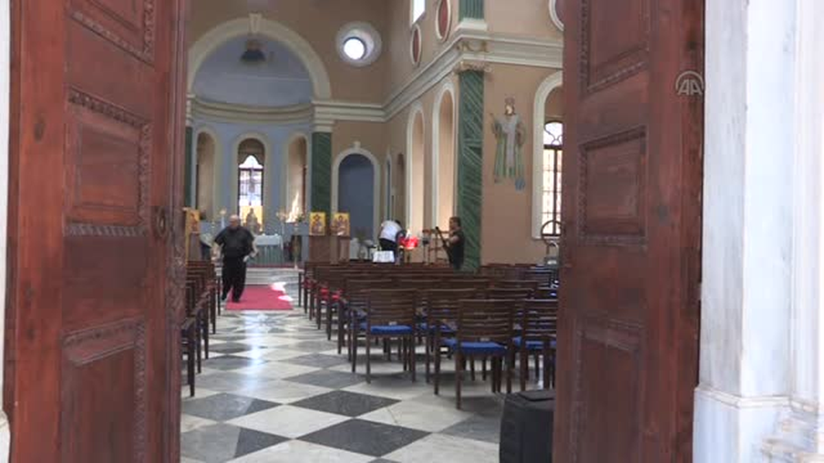 Aya Vukla\'da Hristiyan bayramı kutlaması -