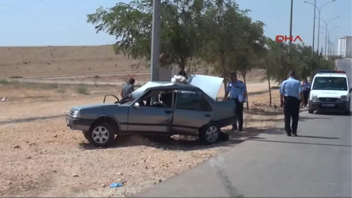 Babasının Otomobiliyle Kaza Yapan Genç Ağır Yaralandı