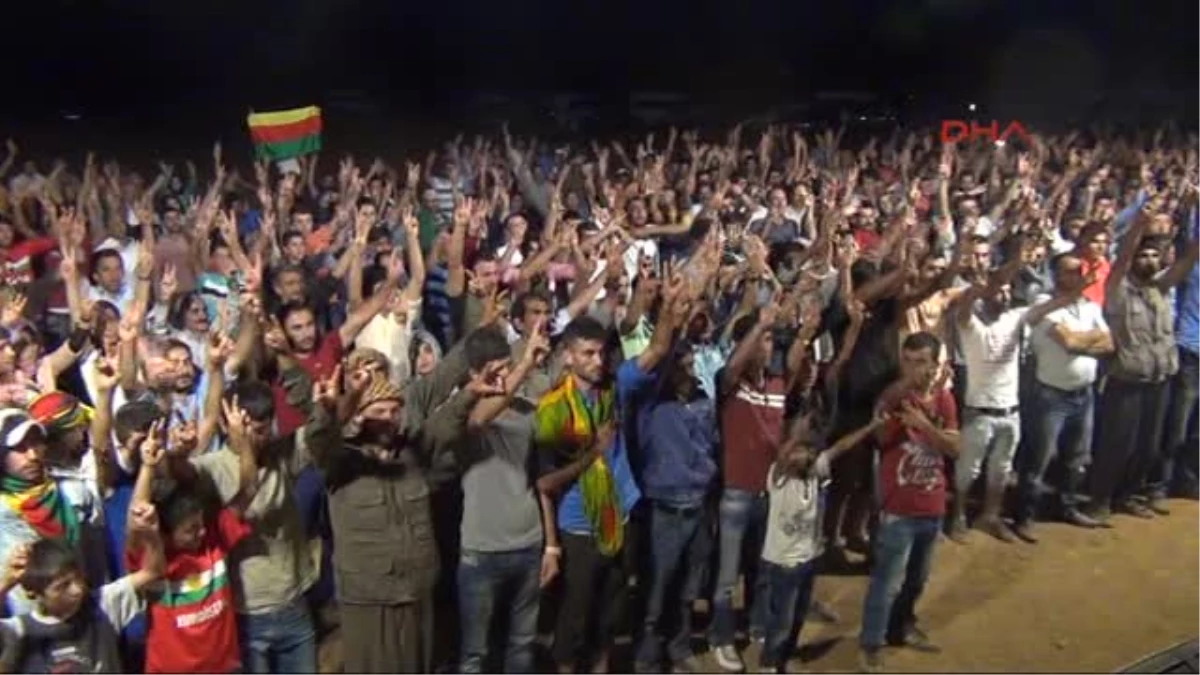 PKK , Bingöl\'de Festivale Katıldı