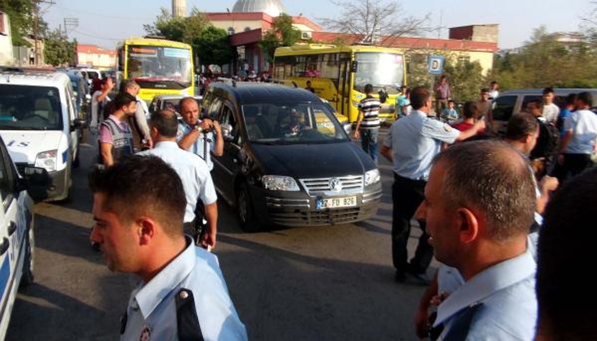 Gaziantep\'te Yol Kapatma Eylemine Biber Gazlı Müdahale