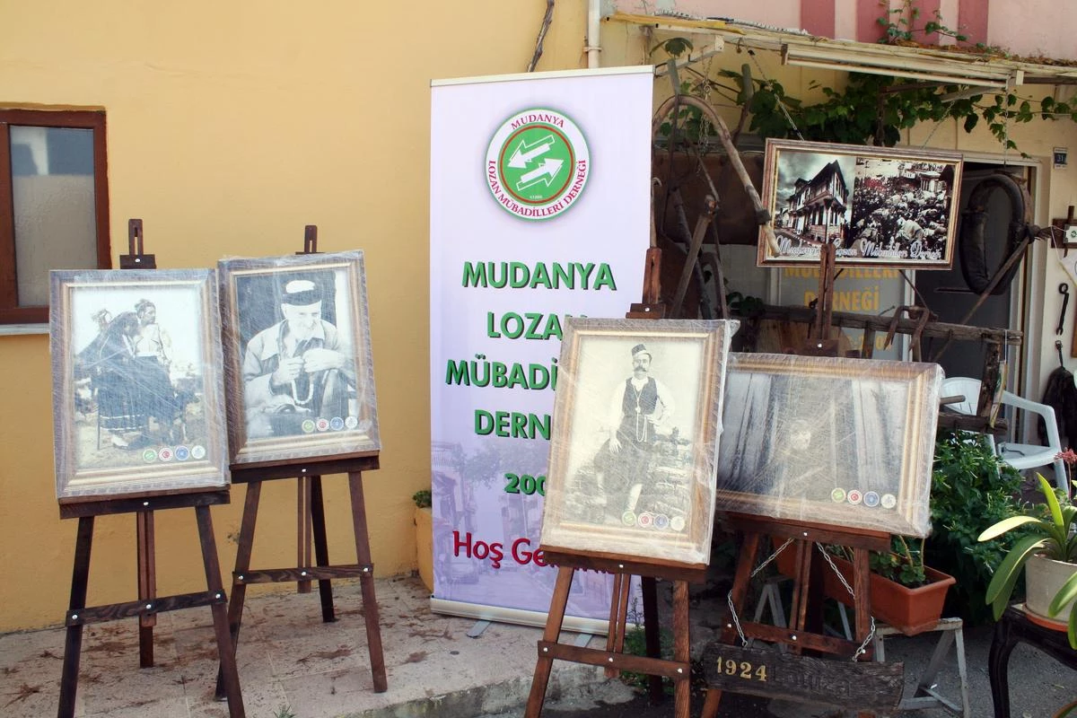 Mudanyalı Mübadiller, Girit Adası\'nda Dedelerinin Fotoğrafını Sergileyecek