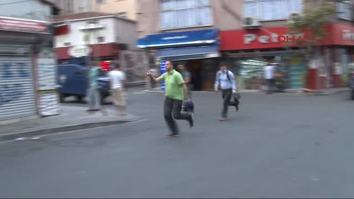 Polise Atılan Ses Bombası Böyle Patladı