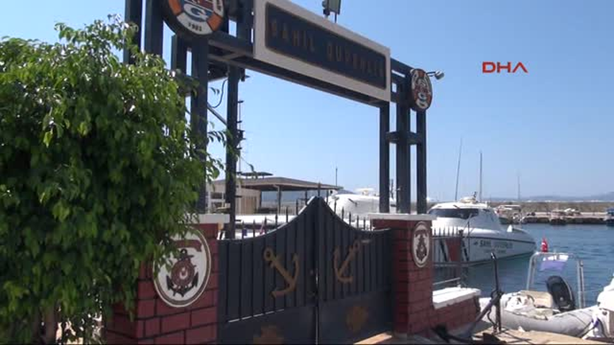 Sahil Güvenlik Ekipleri 4 Kaçağı Boğulmaktan Kurtardı