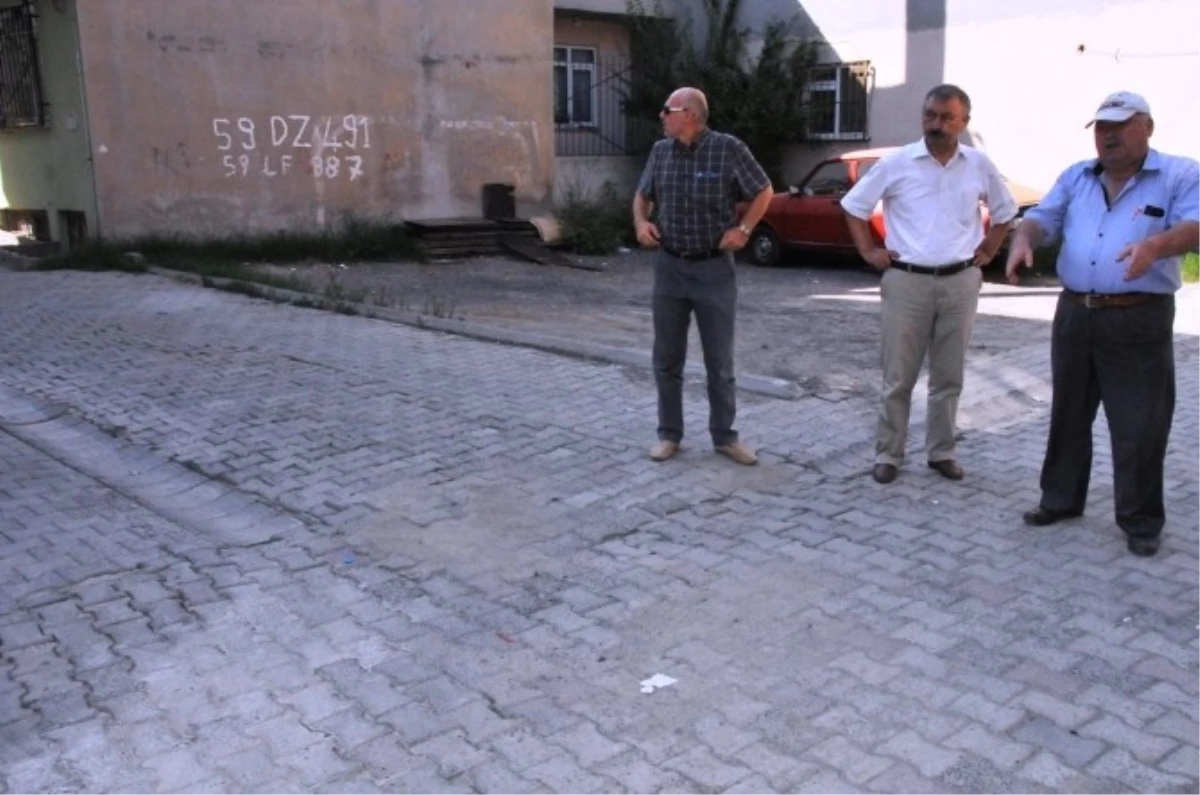 Süleymanpaşa Belediye Başkan Yardımcısı Telat Akköse Bozulan Yolları İnceledi