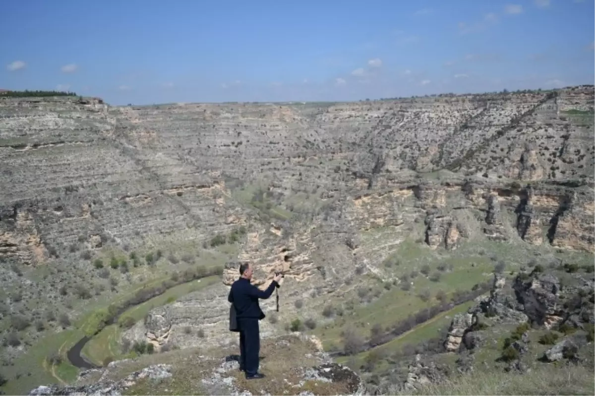 Uşak Üniversitesi Sanat Tarihi Bölümü Önemli Bir Araştırmaya İmza Atıyor