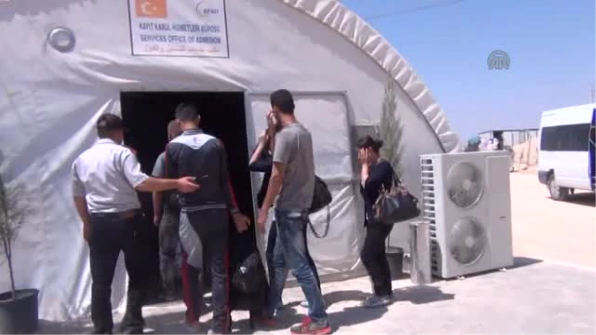 Yezidiler, Midyat\'taki Çadır Kente Yerleştiriliyor