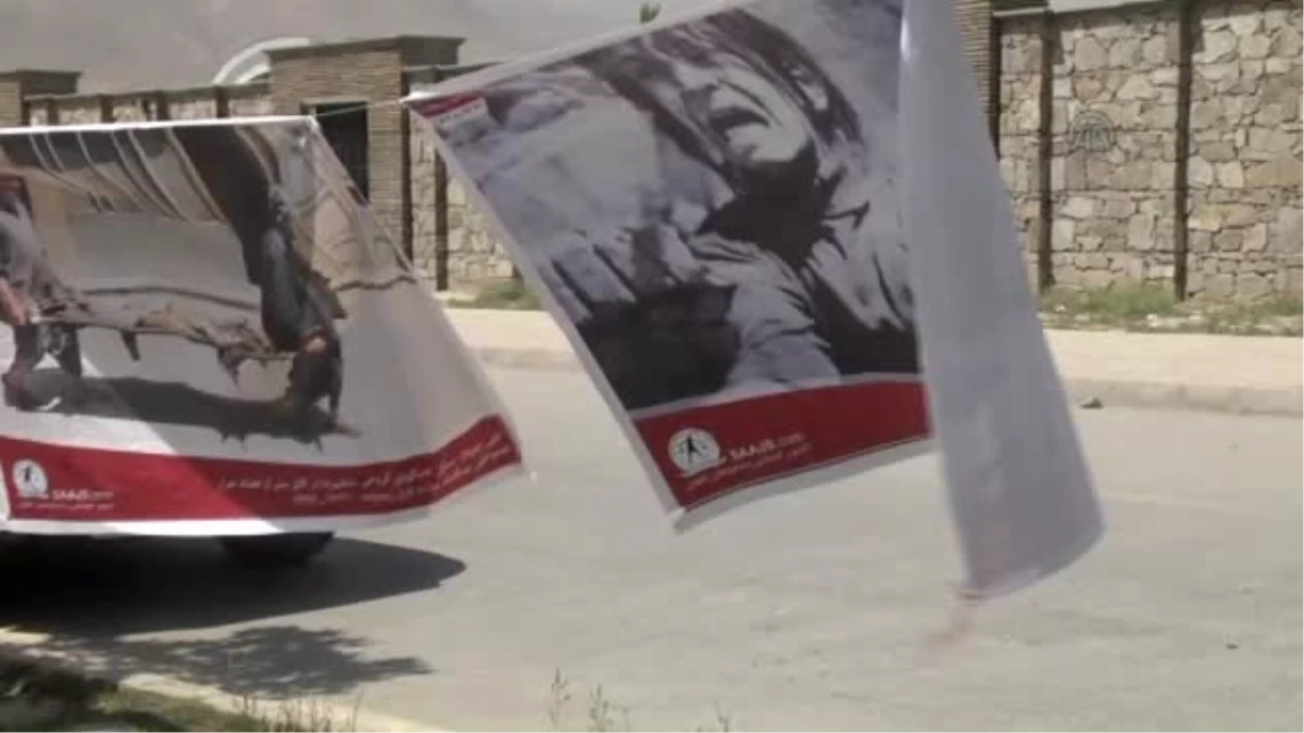 Afganistan\'da İç Savaşlarda Öldürenler İçin Sergi