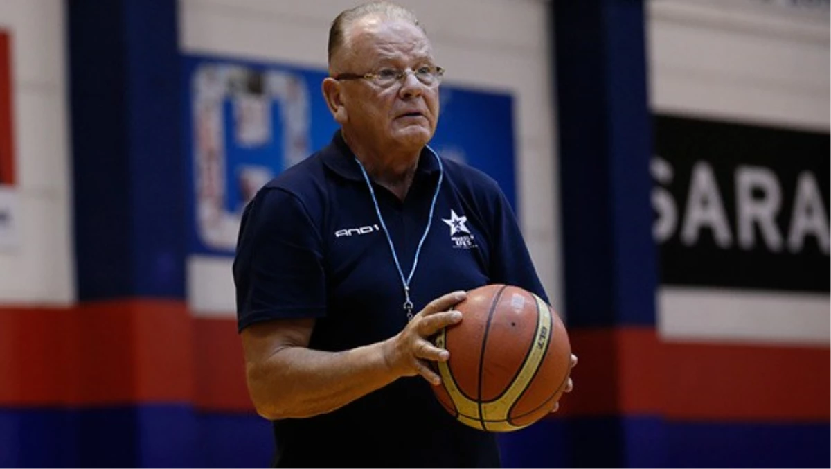 Anadolu Efes Erkek Basketbol Takımı Sezonu Açtı