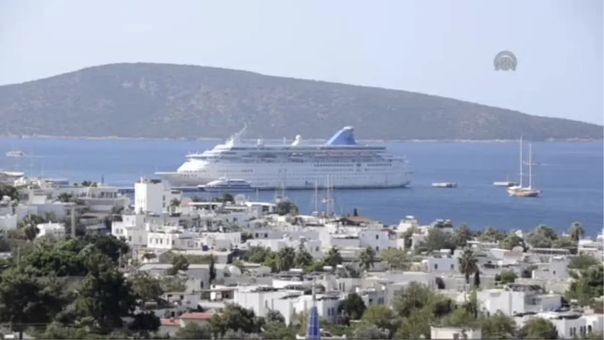 Bodrum\'da kruvaziyer turizmi -