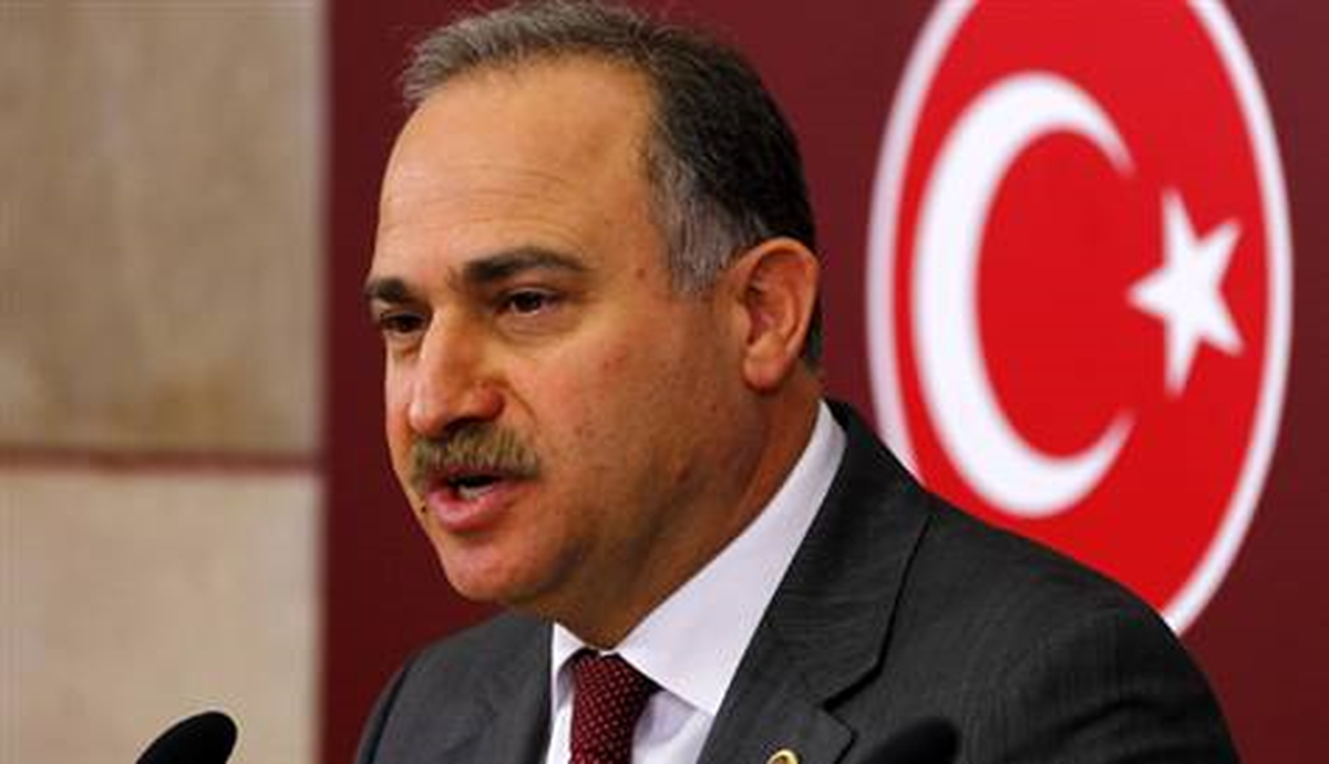Chp, Yeni Başbakanlık Binası Karşısındaki Aoç Arazisinde Çıkan Yangını Meclis Gündemine Taşıdı