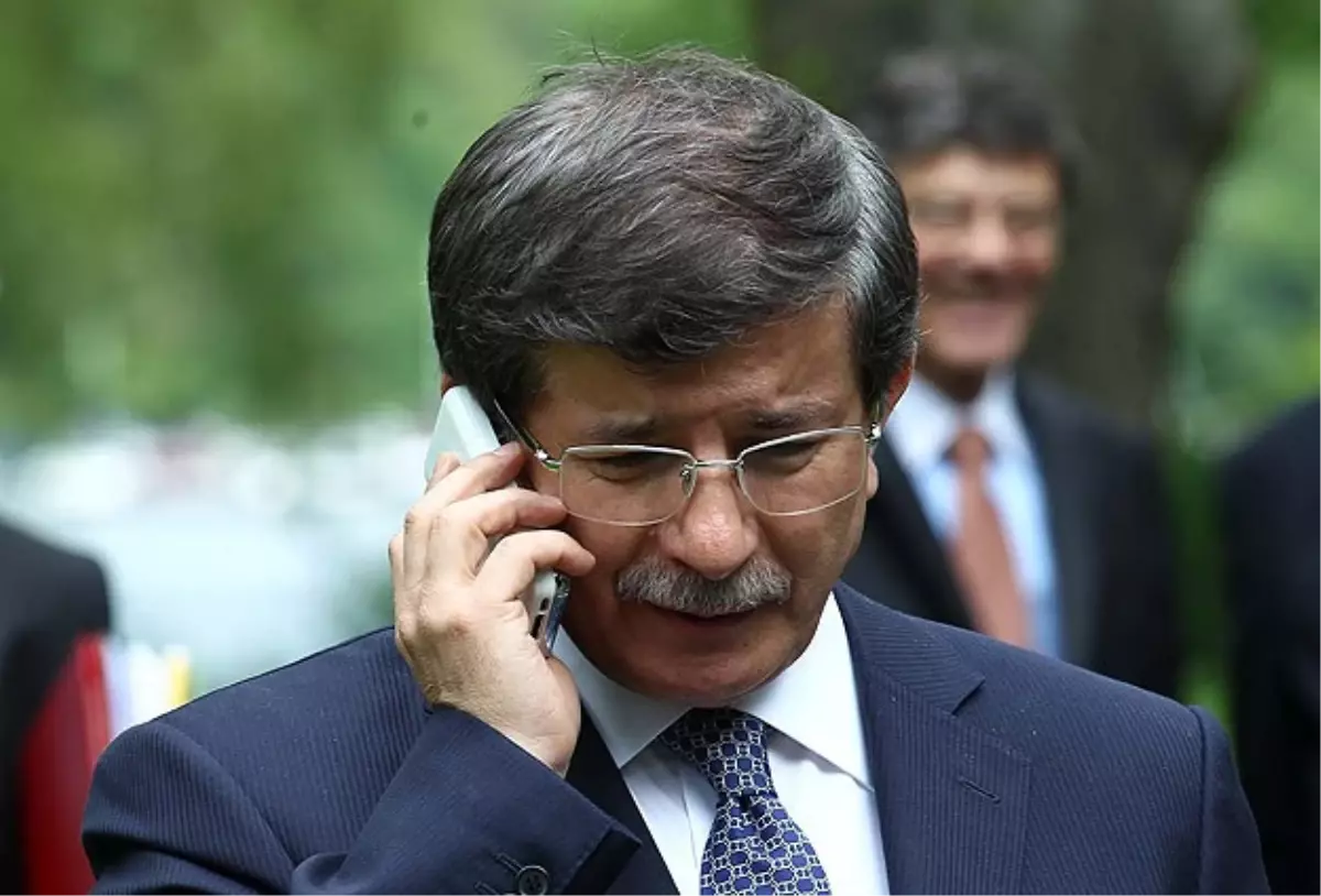 Davutoğlu Almanya Dışişleri Bakanı İle Telefonda Görüştü
