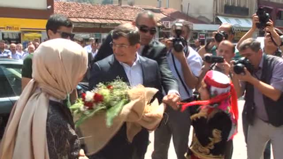 Dışişleri Bakanı Davutoğlu, Artvin\'de