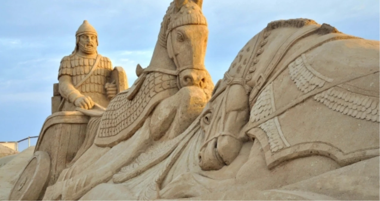Dünyanın En Büyük Kum Heykeli Antalya\'da Yapılacak