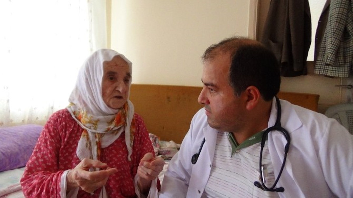 Giresun\'da Engelli Doktor, Hastalarının Umut Kaynağı Oldu