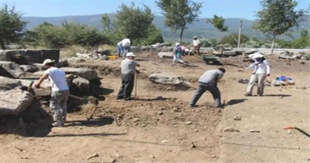 Euromos Antik Kentinde Kazı Çalışmaları