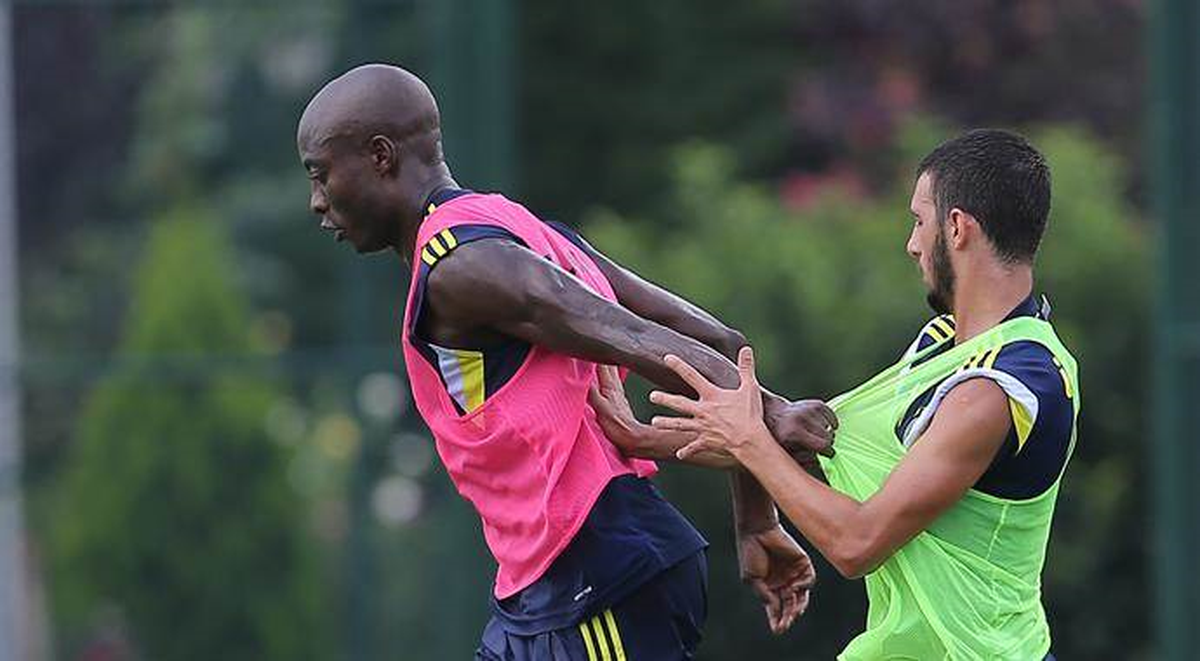 Fenerbahçe, Roma\'ya Konuk Oluyor